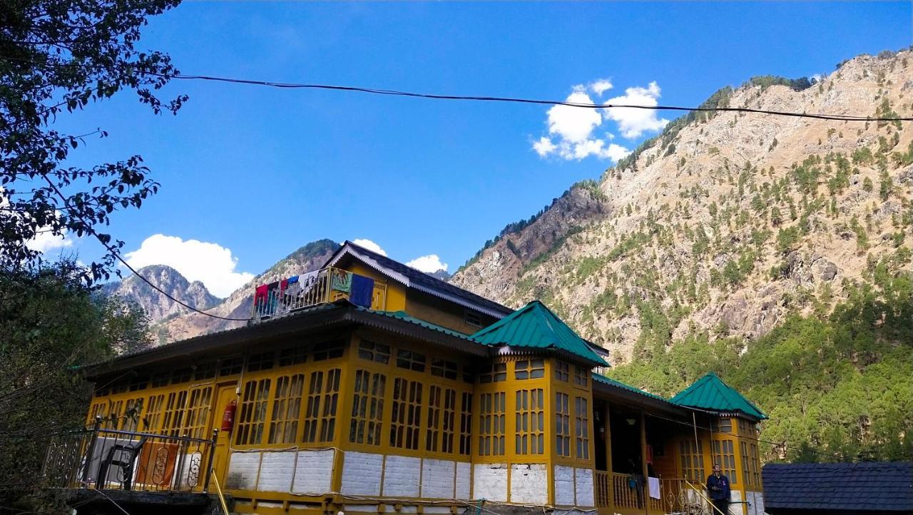Kasol Wooden Cottage Ngoại thất bức ảnh