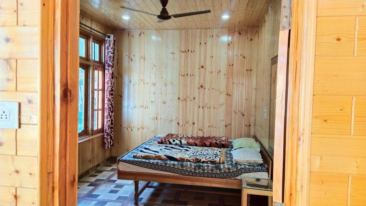 Kasol Wooden Cottage Ngoại thất bức ảnh