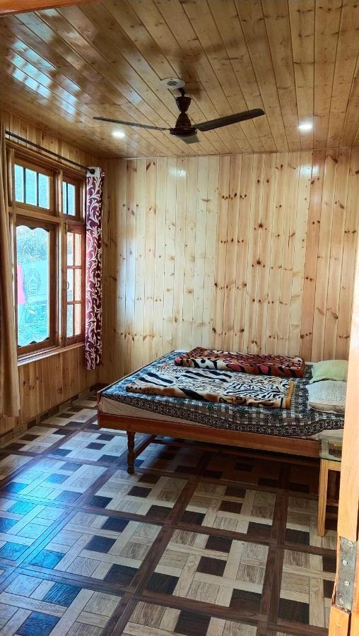Kasol Wooden Cottage Ngoại thất bức ảnh