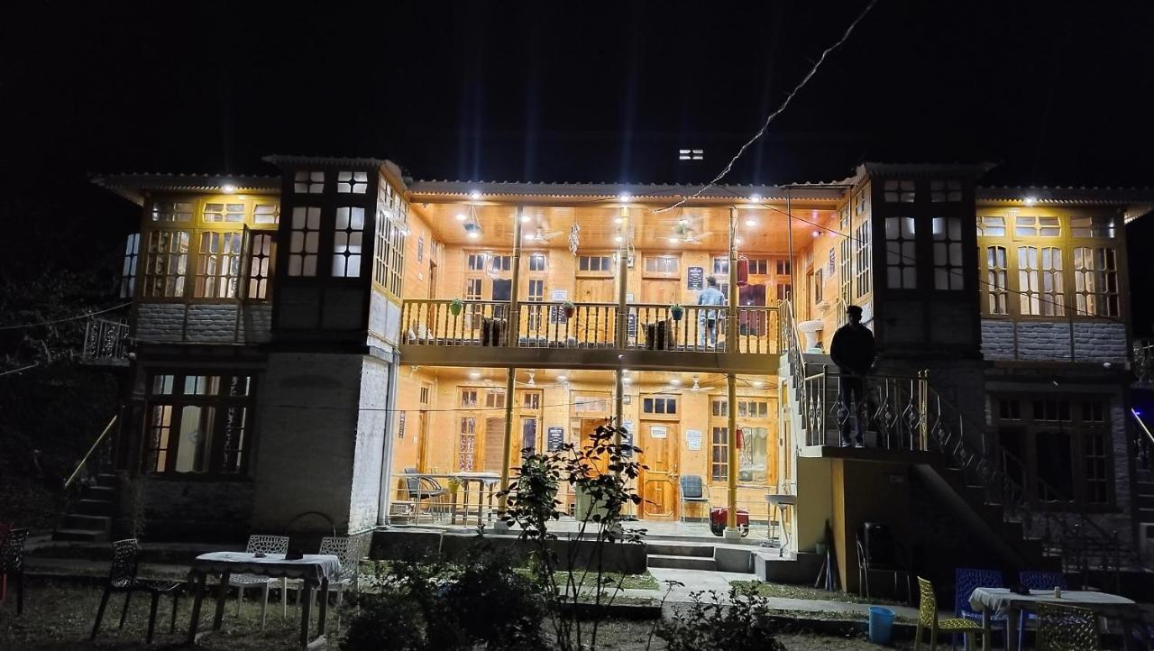 Kasol Wooden Cottage Ngoại thất bức ảnh